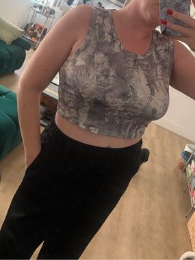 Neutral Gray Camo Printed Cropped Tank Top - Women